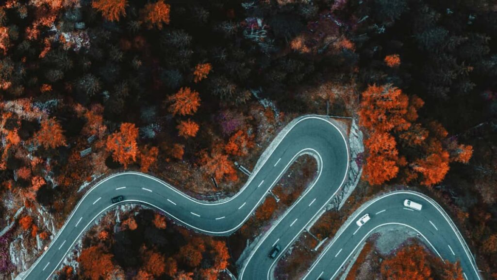 Guia pratico para anunciantes em Portugal encontrarem creators Iran Josh e gerar reviews autenticas, com tacticas, plataformas e riscos.